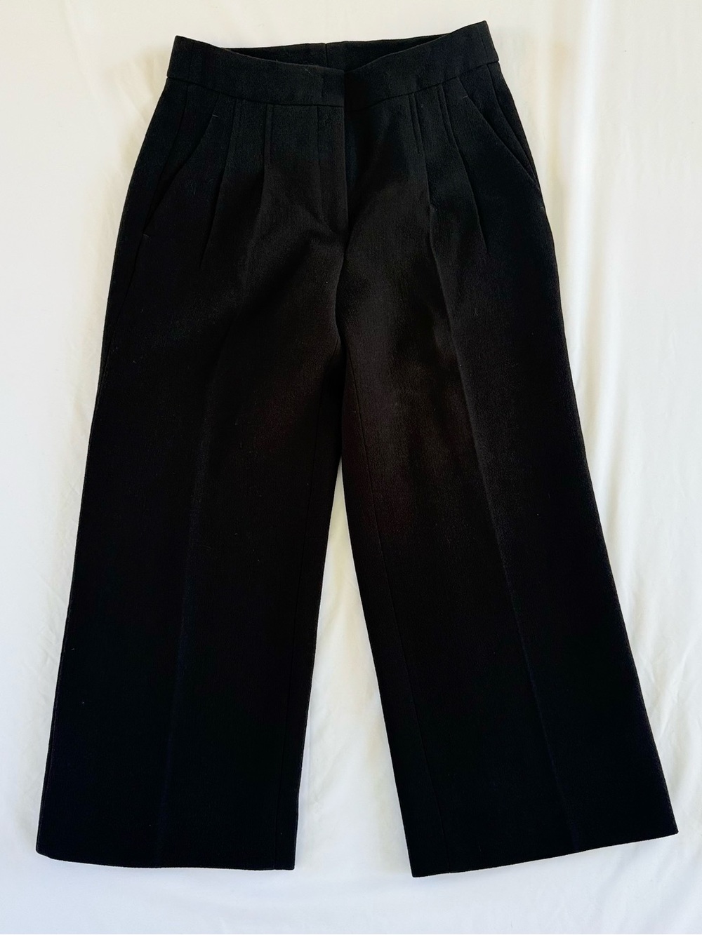 Akris Wool Trousers Womens 6 Black Pleated Front Wide Leg Crop Pants Luxury